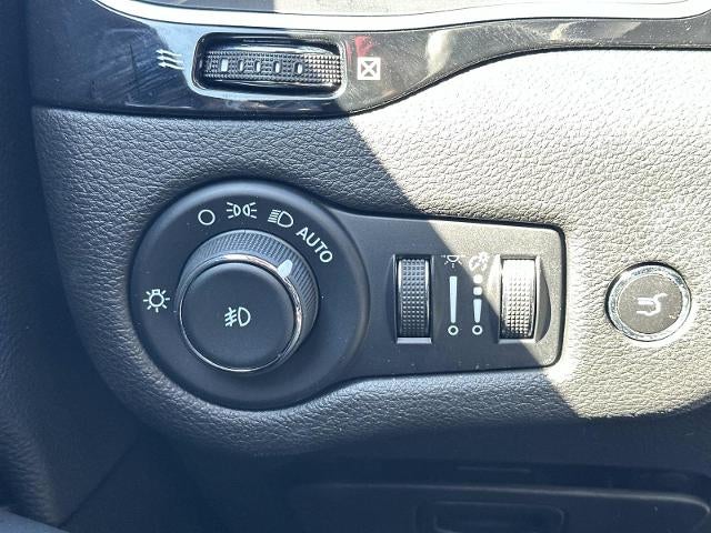 2023 Jeep Cherokee Altitude Lux 4x4