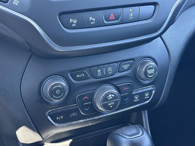 2023 Jeep Cherokee Altitude Lux 4x4