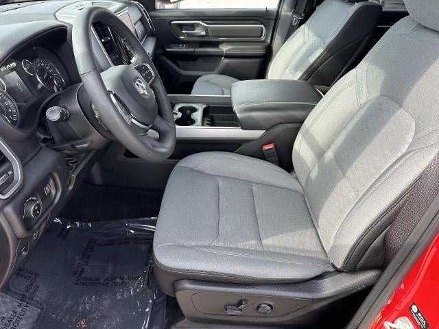 2025 RAM 1500 Big Horn Crew Cab 4x4 5'7" Box