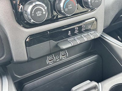 2025 RAM 1500 Big Horn Crew Cab 4x4 5'7" Box