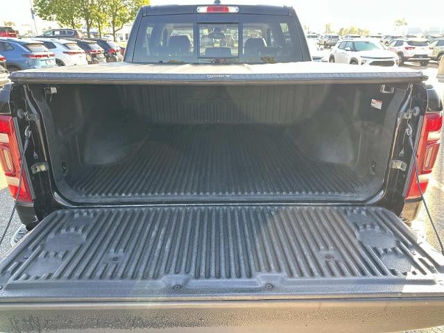 2019 RAM 1500 Laramie Crew Cab 4x4 5'7" Box