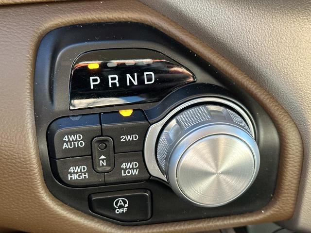 2019 RAM 1500 Laramie Crew Cab 4x4 5'7" Box