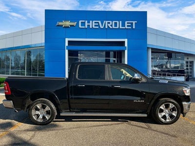 2019 RAM 1500 Laramie Crew Cab 4x4 5'7" Box