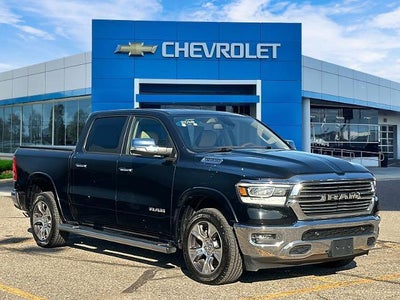 2019 RAM 1500 Laramie Crew Cab 4x4 5'7" Box
