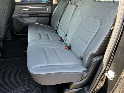 2020 RAM 1500 Big Horn Crew Cab 4x4 5'7" Box