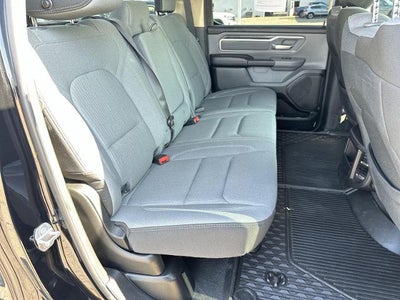 2020 RAM 1500 Big Horn Crew Cab 4x4 5'7" Box