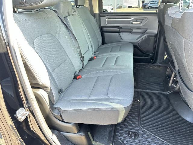 2020 RAM 1500 Big Horn Crew Cab 4x4 5'7" Box