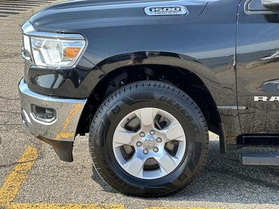 2020 RAM 1500 Big Horn Crew Cab 4x4 5'7" Box