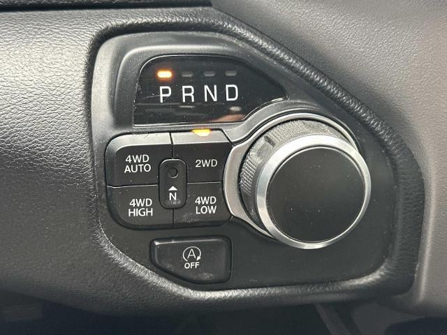 2021 RAM 1500 Big Horn Crew Cab 4x4 5'7" Box