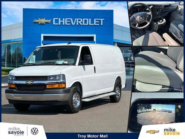 2025 Chevrolet Express Cargo Base