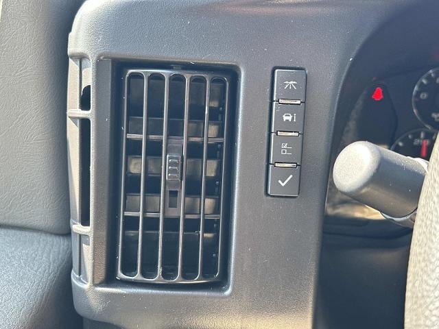 2025 Chevrolet Express Cargo Base