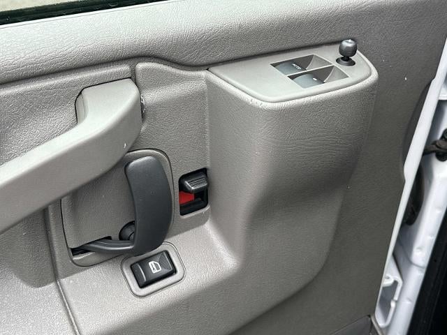 2025 Chevrolet Express Cargo Base