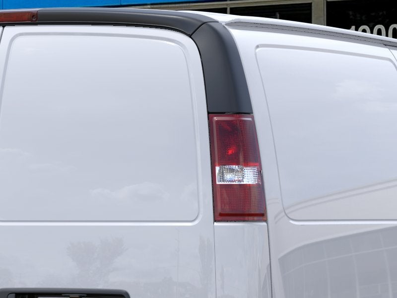 2027 Chevrolet Express Cargo Base