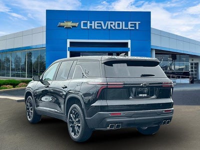 2024 Chevrolet Traverse LS