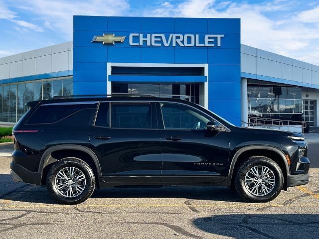 2024 Chevrolet Traverse LT