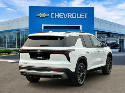 2024 Chevrolet Traverse LT