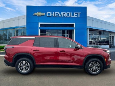 2024 Chevrolet Traverse LT