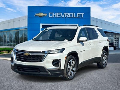 2023 Chevrolet Traverse LT Leather
