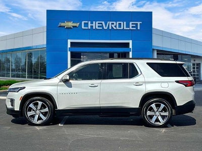 2023 Chevrolet Traverse LT Leather