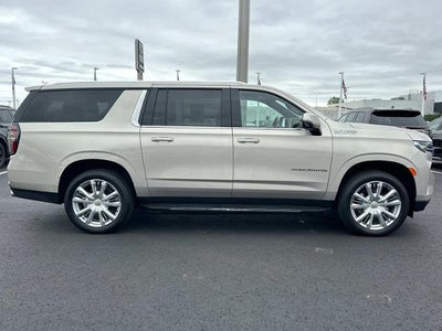 2023 Chevrolet Suburban High Country