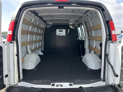 2025 GMC Savana Cargo Base