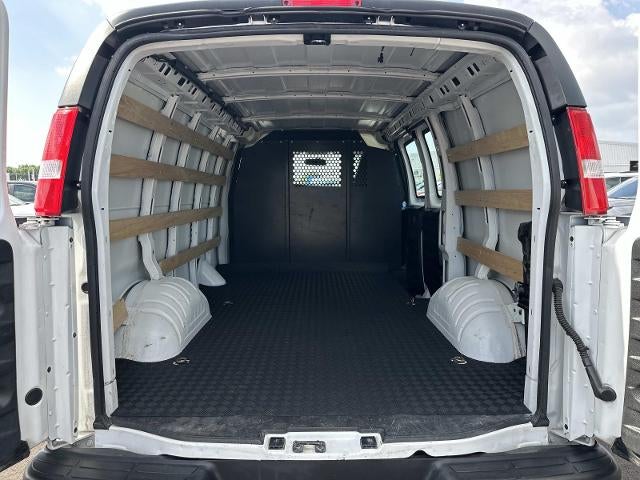 2025 GMC Savana Cargo Base