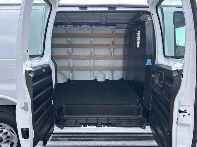 2025 GMC Savana Cargo Base