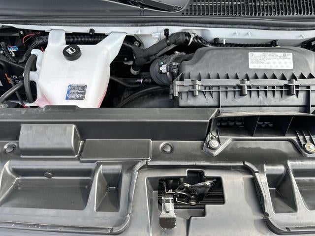2025 GMC Savana Cargo Base