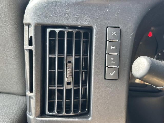 2025 GMC Savana Cargo Base