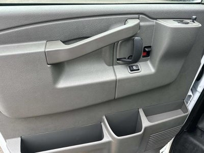 2025 GMC Savana Cargo Base