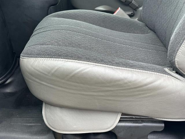 2025 GMC Savana Cargo Base
