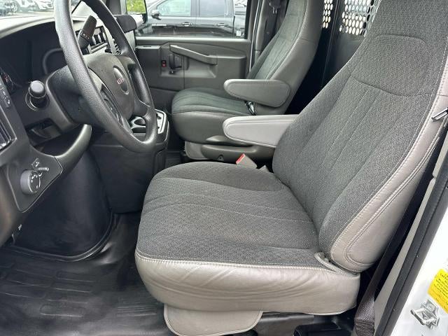 2025 GMC Savana Cargo Base