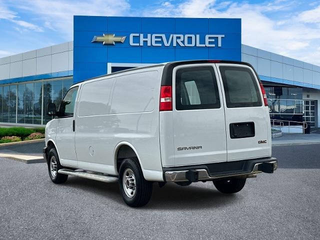 2025 GMC Savana Cargo Base