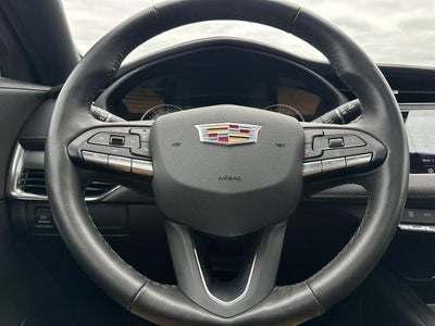 2023 Cadillac XT4 Premium Luxury