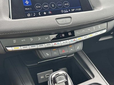 2023 Cadillac XT4 Premium Luxury