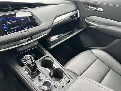 2023 Cadillac XT4 Premium Luxury