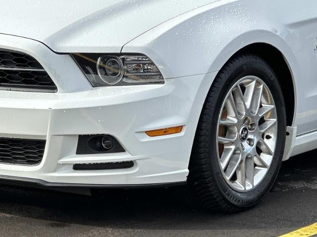 2014 Ford Mustang V6