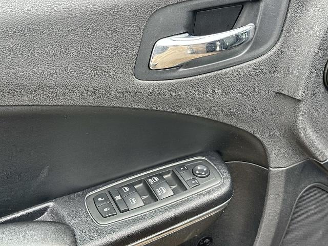 2012 Dodge Charger SXT