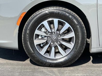 2022 Chrysler Pacifica Hybrid Touring L