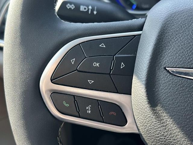 2022 Chrysler Pacifica Hybrid Touring L