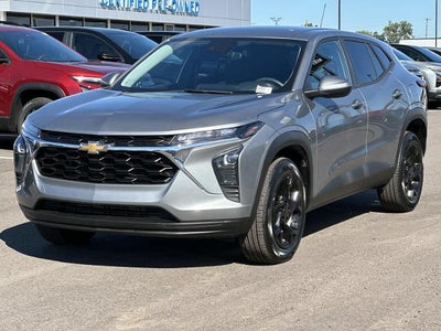 2025 Chevrolet Trax LS