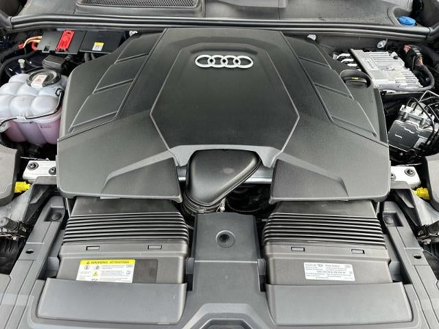 2022 Audi Q8 Premium Plus 55 TFSI quattro Tiptronic
