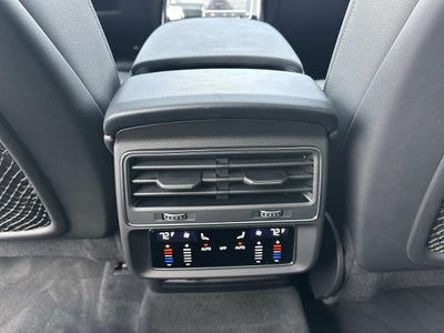 2022 Audi Q8 Premium Plus 55 TFSI quattro Tiptronic