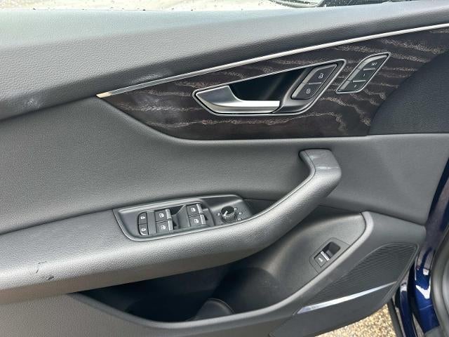 2022 Audi Q8 Premium Plus 55 TFSI quattro Tiptronic