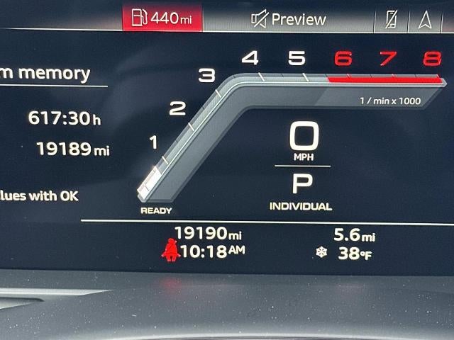 2022 Audi Q8 Premium Plus 55 TFSI quattro Tiptronic