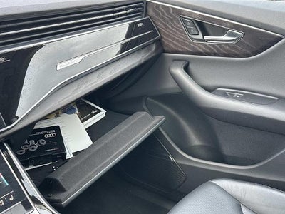 2022 Audi Q8 Premium Plus 55 TFSI quattro Tiptronic