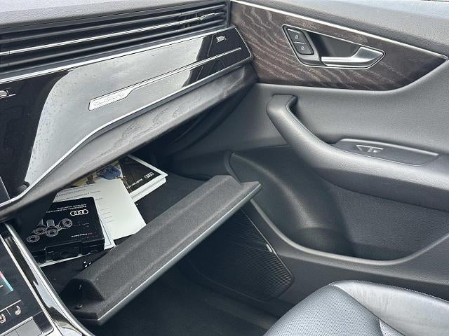 2022 Audi Q8 Premium Plus 55 TFSI quattro Tiptronic