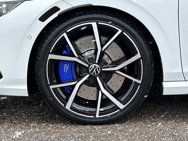 2023 Volkswagen Golf R Base