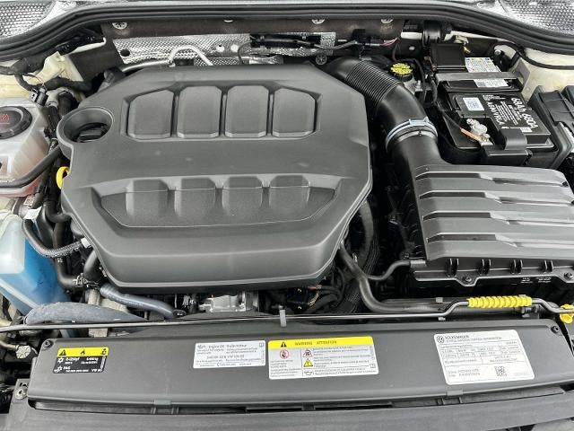 2023 Volkswagen Golf R Base