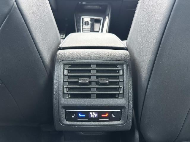 2023 Volkswagen Golf R Base